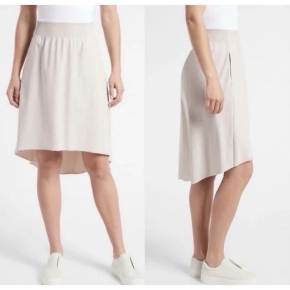 Athleta Cosmic Skirt Womens XL Beige Elastic Waist Athletic Travel Preppy
